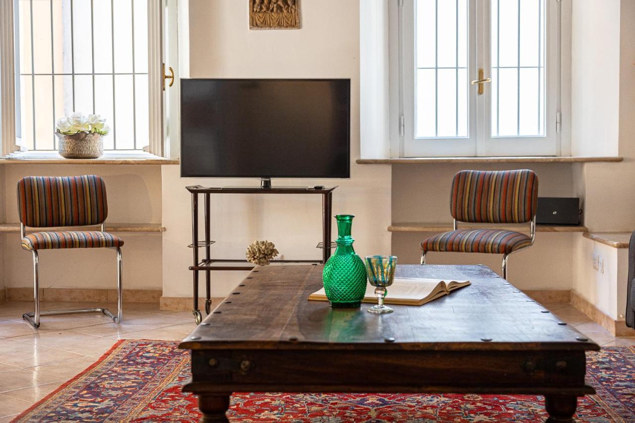 Amazing Historical Apartment - Jewish Ghetto Rome Exterior photo